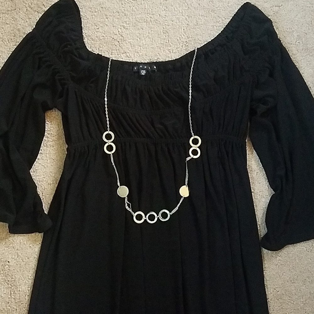 💖2 for $25💖*No wrinkle* Tiana B peasant dress.